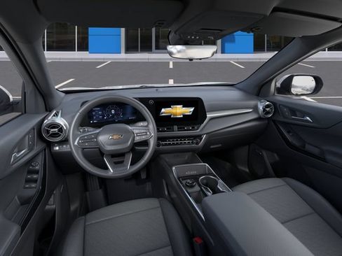 New 2026 Chevrolet Equinox LT w/ Convenience Package II AWD/4WD image 16
