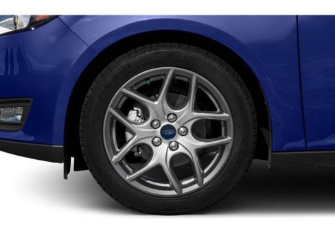 Used 2018 Ford Focus SE FWD image 11