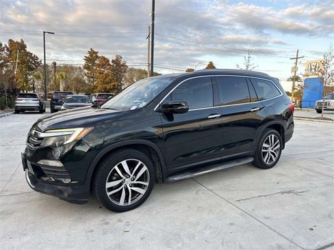 Used 2016 Honda Pilot Touring image 3