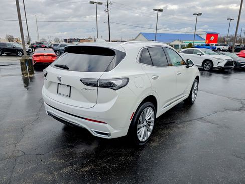 Used 2024 Buick Envision Avenir image 25