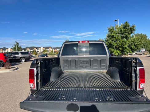 Used 2018 RAM 2500 Laramie AWD/4WD image 32