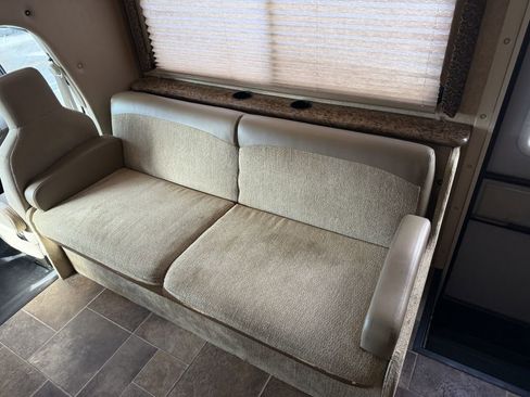 Used 2016 Ford E-450 and Econoline 450 Super Duty w/ Motorhome Prep Package image 48