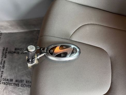 Used 2025 Hyundai Elantra SEL image 22