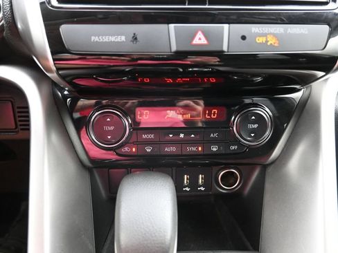 Used 2024 Mitsubishi Eclipse Cross SEL AWD/4WD image 18
