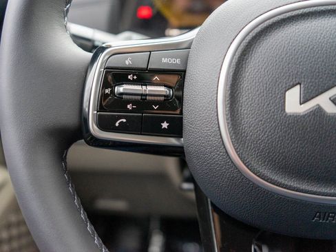 New 2026 Kia Carnival image 22