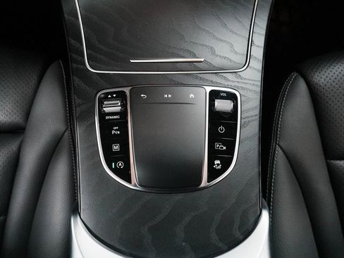 Used 2022 Mercedes-Benz GLC 300 4MATIC image 26