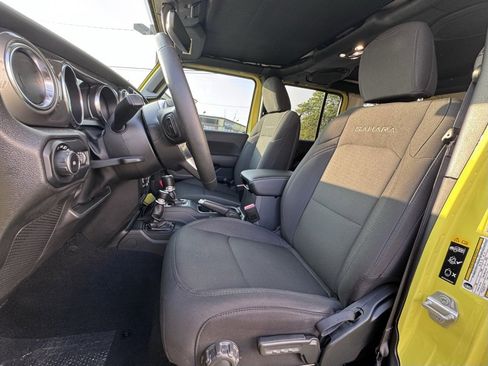 Certified 2022 Jeep Wrangler Unlimited Sahara w/ LED Lighting Group image 14