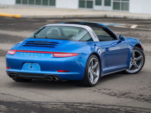 Used 2015 Porsche 911 Targa 4S image 11