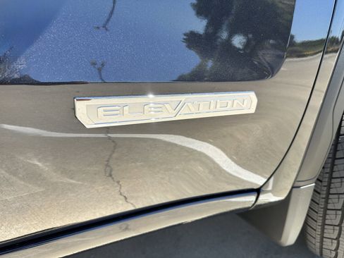 New 2026 GMC Sierra 1500 Elevation image 13