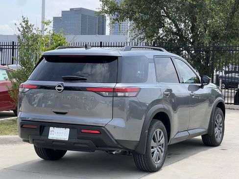 New 2026 Nissan Pathfinder SV FWD image 4