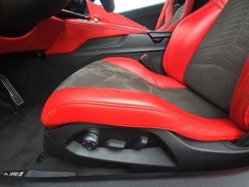 Used 2022 Chevrolet Corvette Stingray Premium Conv w/ Z51 Performance Package RWD image 13