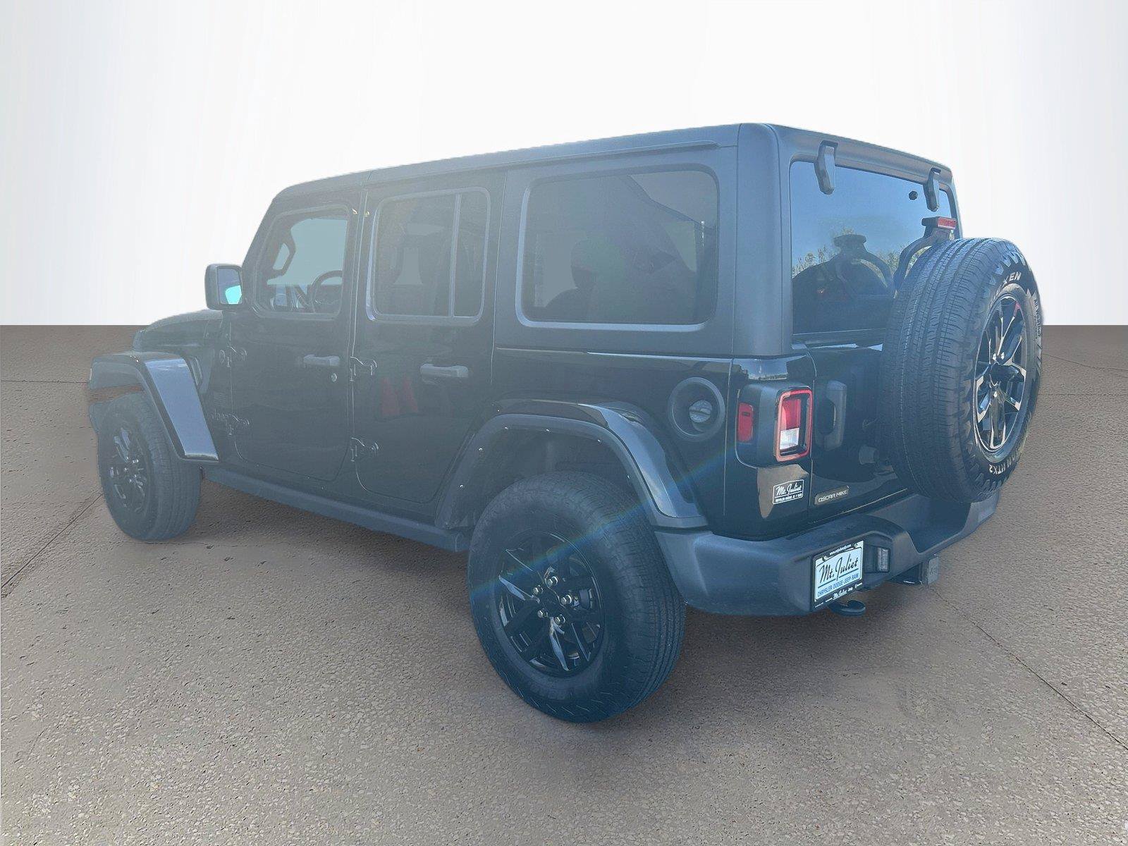 Used 2023 Jeep Wrangler Unlimited Sport AWD/4WD image 6