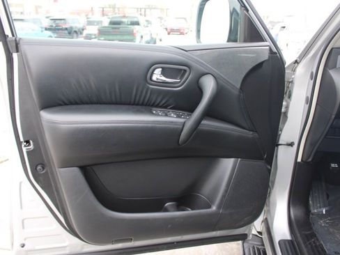 Used 2021 Nissan Armada SV image 16