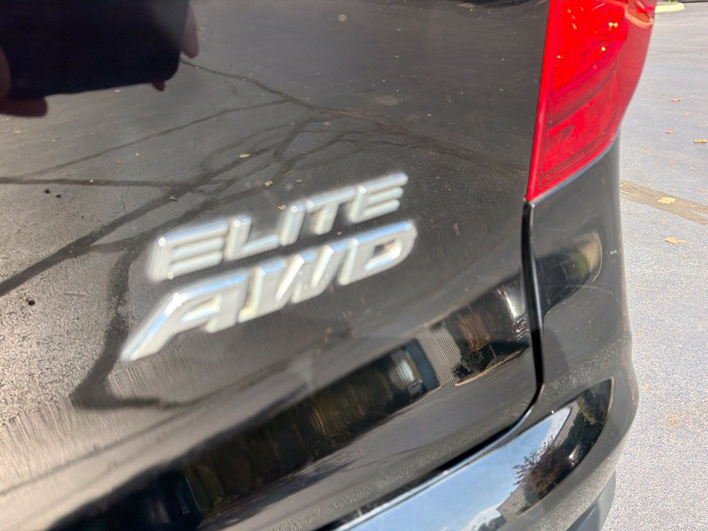 Used 2017 Honda Pilot Elite image 9