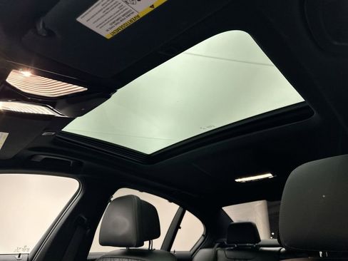 Used 2023 BMW M550i xDrive M550i xDrive w/ Executive Package image 11