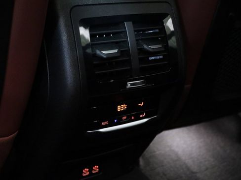 Used 2024 BMW X4 xDrive30i w/ Premium Package image 9