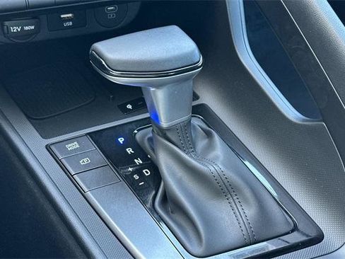 Certified 2025 Hyundai Elantra Sport image 21