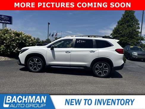 Certified 2023 Subaru Ascent Touring AWD/4WD image 10