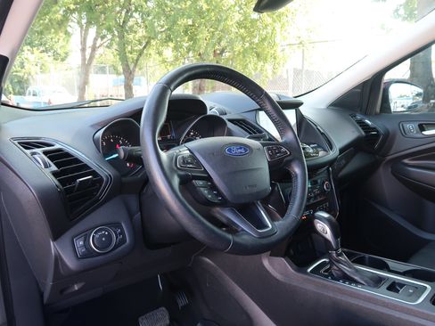 Used 2019 Ford Escape Titanium FWD image 23