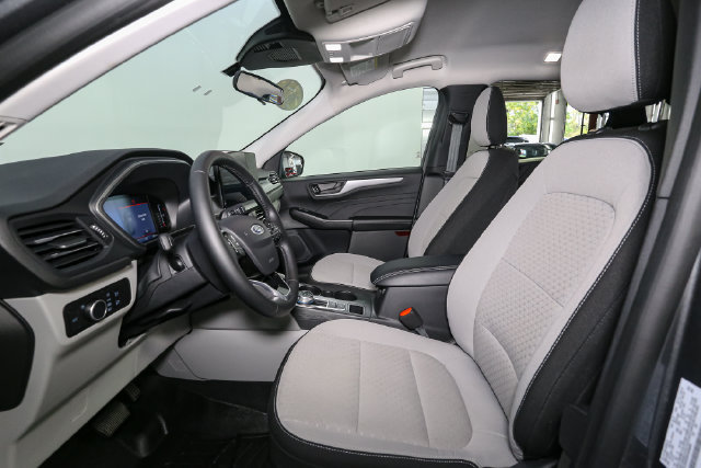 Used 2024 Ford Escape Active w/ Tech Pack #1 AWD/4WD image 40