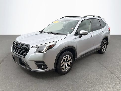 Used 2023 Subaru Forester Premium AWD/4WD image 8