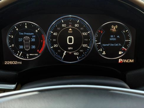 Used 2013 Cadillac XTS Premium FWD image 22