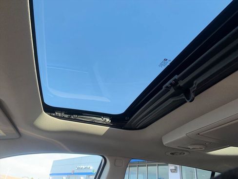 Used 2017 Buick Enclave Leather image 8