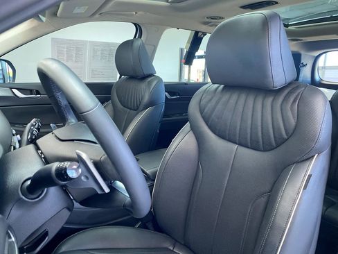 Used 2024 Hyundai Palisade Limited image 20