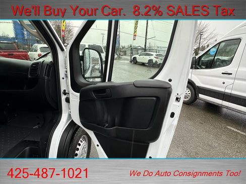 Used 2025 RAM ProMaster 2500 w/ Convenience Group image 17