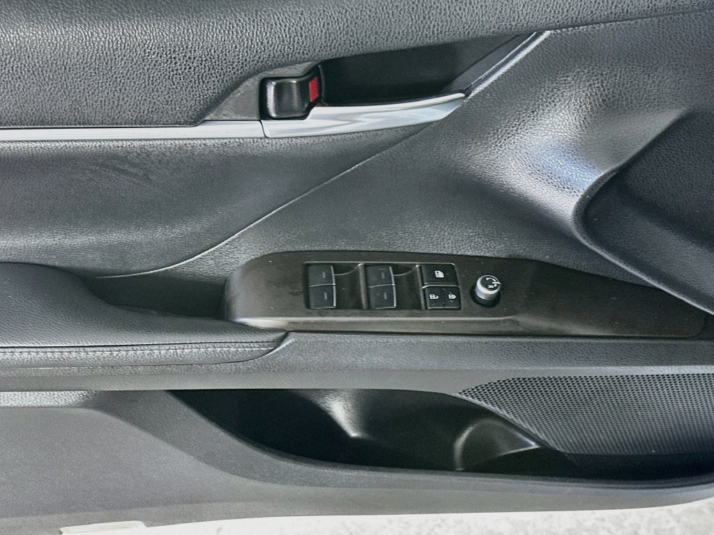 Used 2023 Toyota Camry XSE FWD image 24