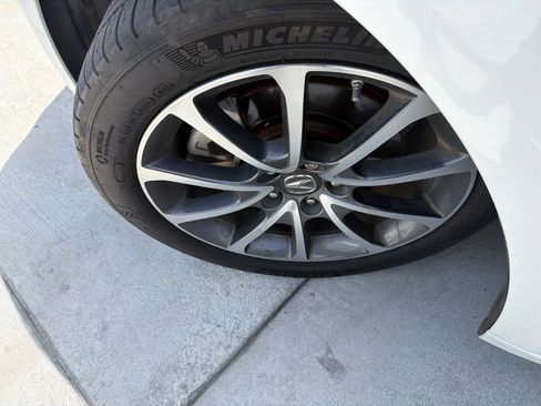 Used 2017 Acura TLX V6 FWD image 5