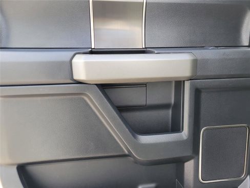 Used 2020 Ford F150 Raptor w/ Equipment Group 802A Luxury image 13