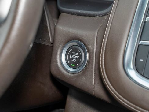 Used 2022 Chevrolet Tahoe LT AWD/4WD image 22