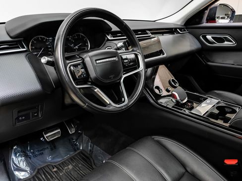 Used 2023 Land Rover Range Rover Velar R-Dynamic S image 3