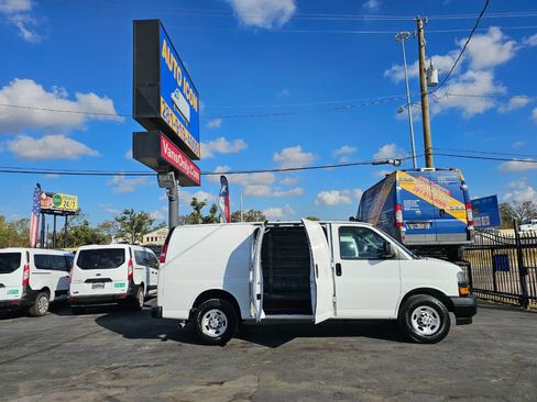 Used 2019 Chevrolet Express 2500 image 5