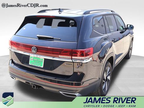 Used 2026 Volkswagen Atlas SE AWD/4WD image 5