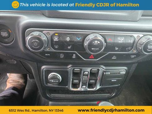 Used 2023 Jeep Gladiator Sport image 16