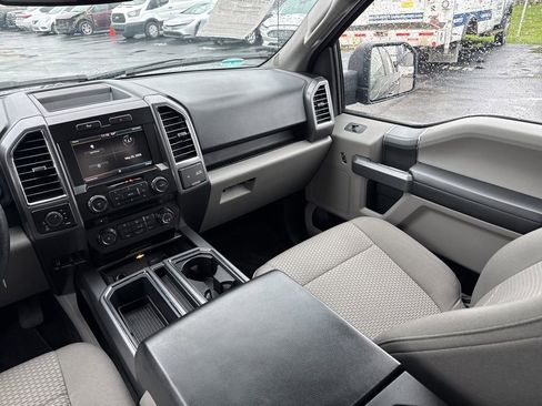 Used 2015 Ford F150 XLT w/ Equipment Group 302A Luxury AWD/4WD image 11