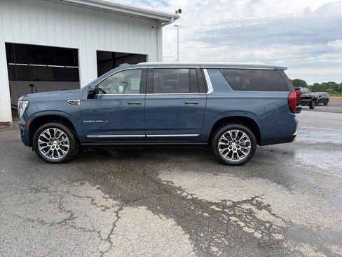 New 2026 GMC Yukon XL Denali w/ Sun & Power Step Package AWD/4WD image 5