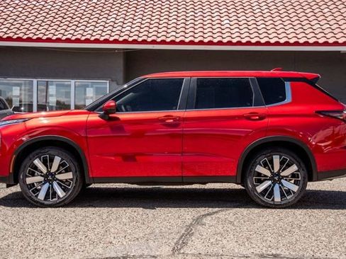 New 2026 Mitsubishi Outlander SE AWD/4WD image 8