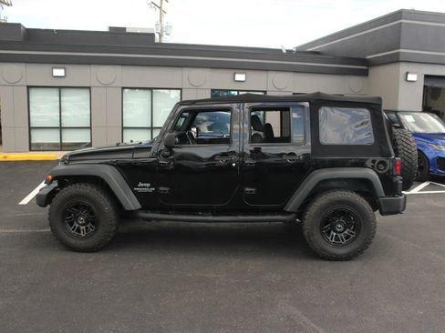 Used 2017 Jeep Wrangler Unlimited Sport w/ Quick Order Package 24S AWD/4WD image 5