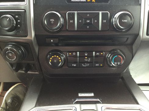 Used 2018 Ford F150 XLT w/ Equipment Group 301A Mid image 12