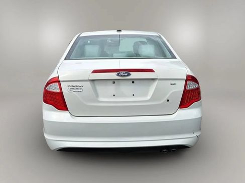 Used 2011 Ford Fusion SE FWD image 4