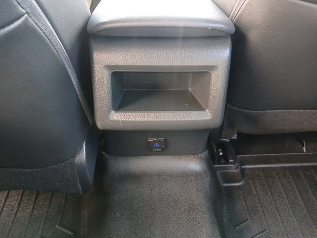 Used 2024 Toyota Camry SE w/ Blackout Package (TMS) FWD image 10