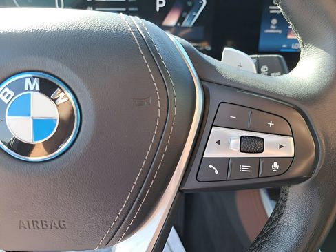 Used 2025 BMW X5 xDrive50e image 21