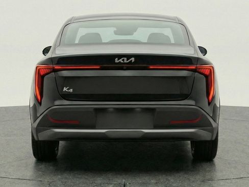 Used 2025 Kia K4 FWD image 7
