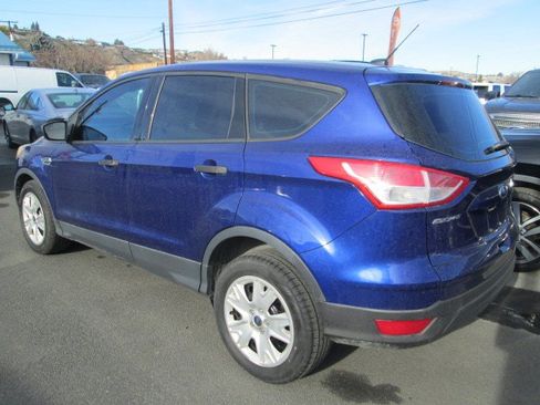 Used 2015 Ford Escape S image 2