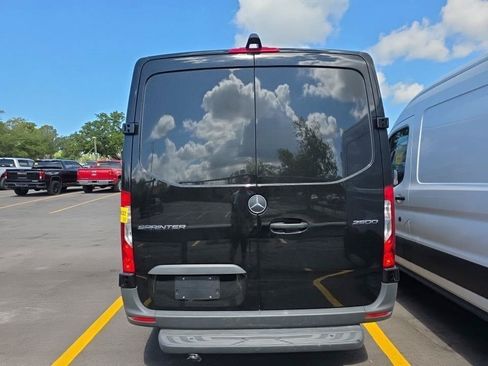 Used 2026 Mercedes-Benz Sprinter 2500 image 15