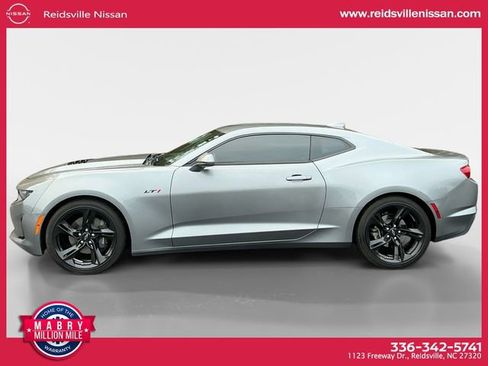 Used 2021 Chevrolet Camaro LT w/ Technology Package image 3