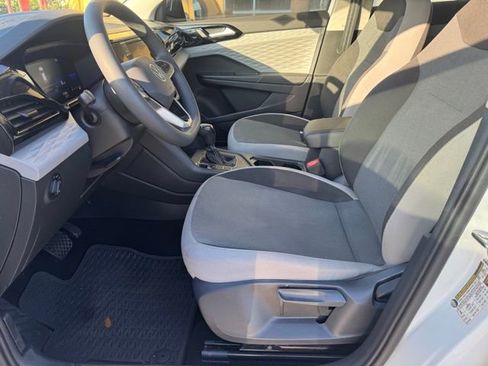 Used 2022 Volkswagen Taos S image 16